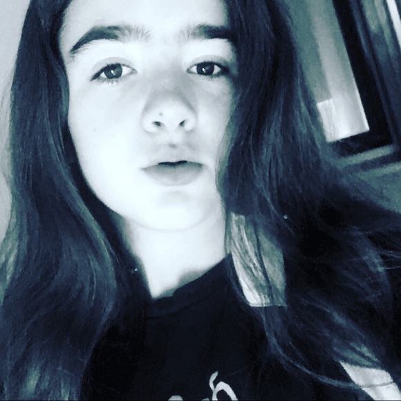 Meet your Posher, Adrian - Picture 1 of 1